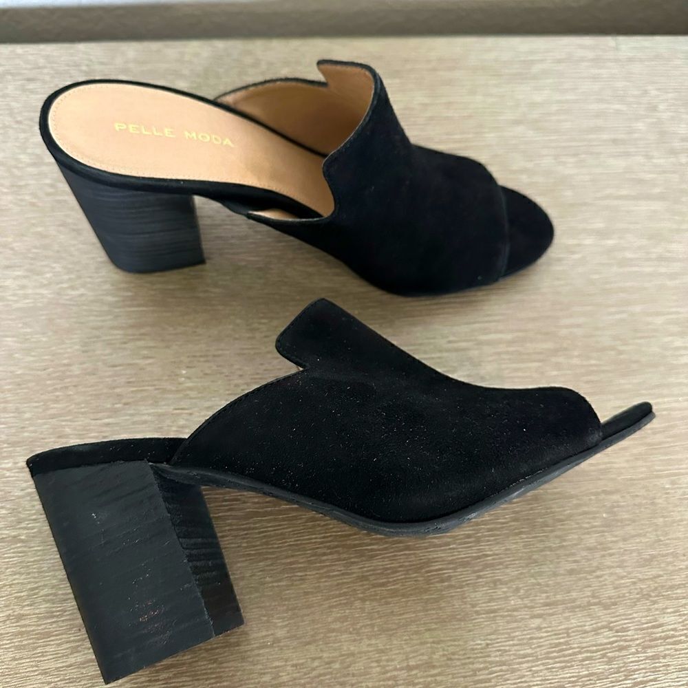 Pelle Moda Black Suede Leather Block Heels 9